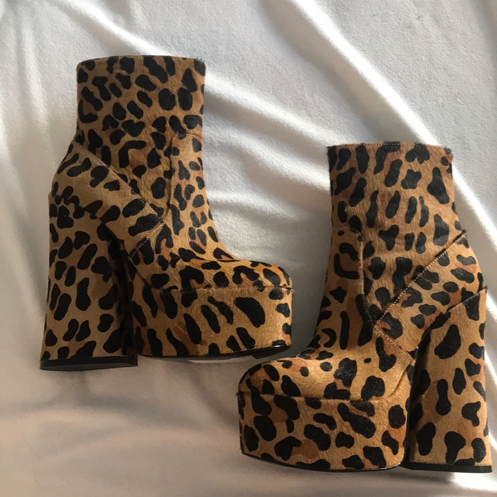 Cheers fur heels 80s 70s 60s style Unif dolls kill